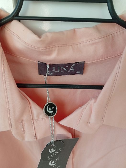 Розова риза нова