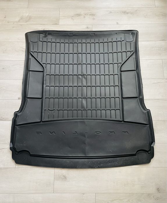 Постелки за багажник за Mercedes GLE SUV или GLS след 2015