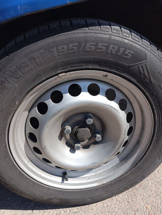 R15/195/65 diska balon sotiladi xolati rasmdaka