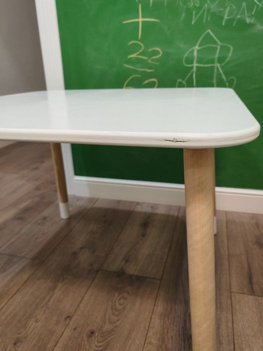 Детский стол и стульчик