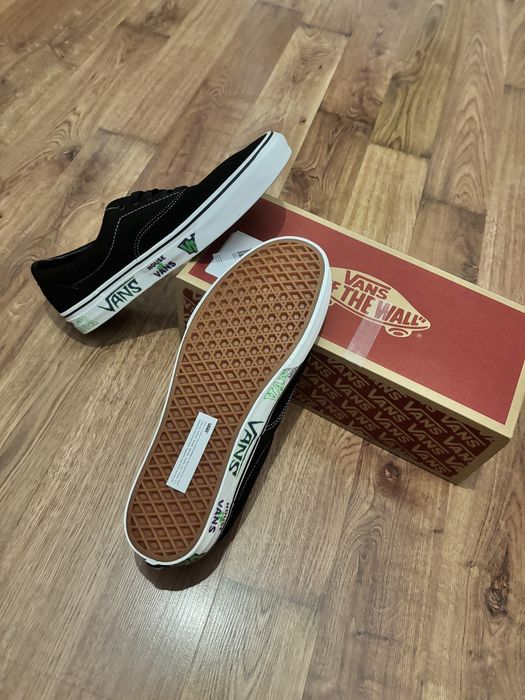 VANS Era Liv At Hov