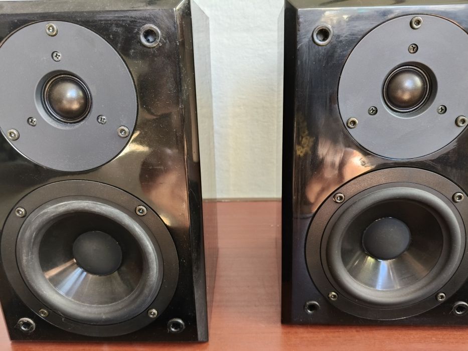 Колони Yamaha NX-E300