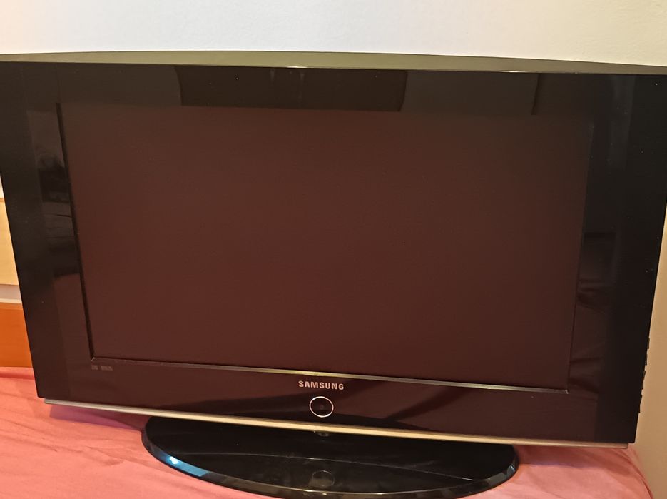 Samsung LE26S81B – 80" LCD