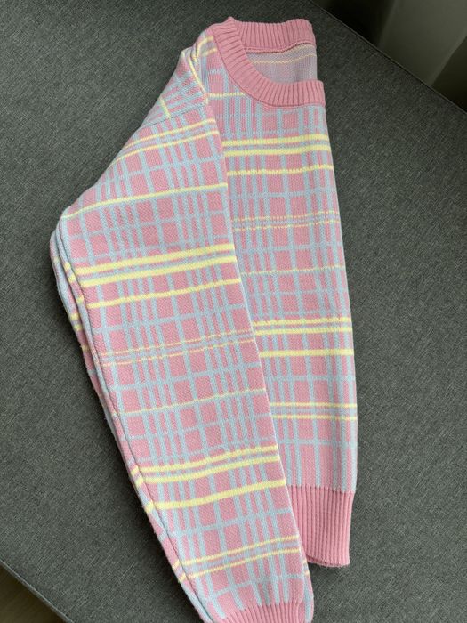 Дамски пуловер, размер S/М