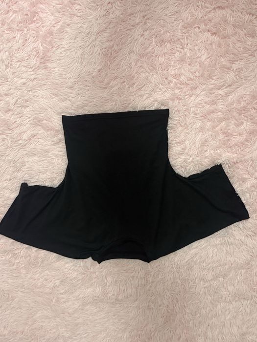 Футболка приталенная с широкими рукавами