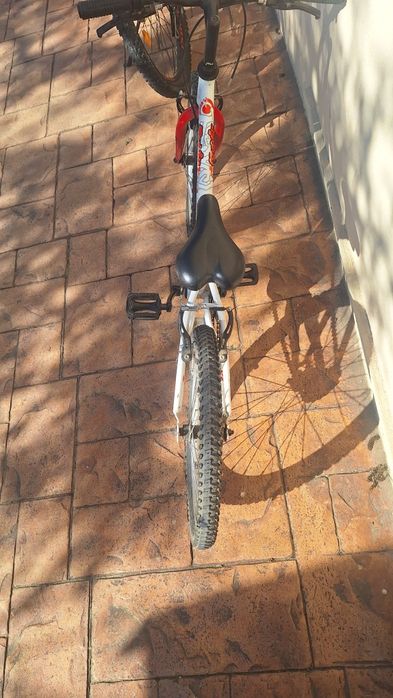 Bicicletă copii Nakamura 20" – uzată, necesită cameră