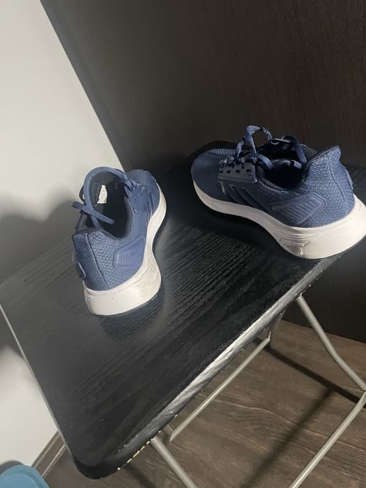 Adidas маратонки