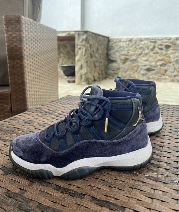 Jordan 11 Navy Blue