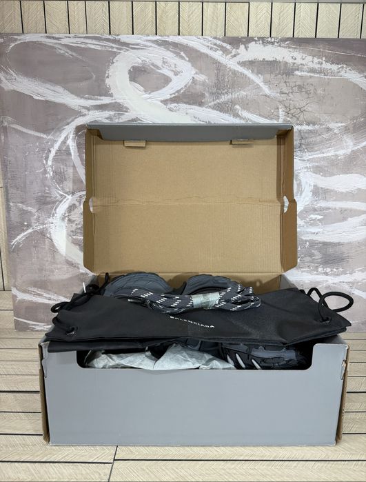 Balenciaga Trainer 6XL Black