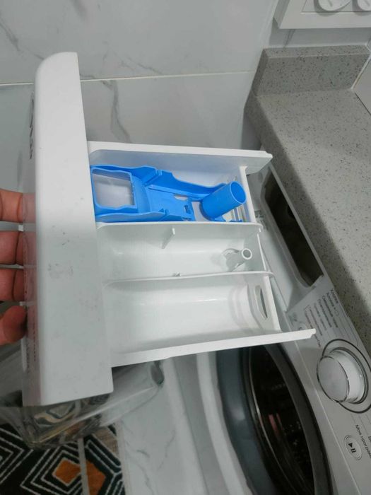 LG 7kg DirektDrive (детский режим + пар)