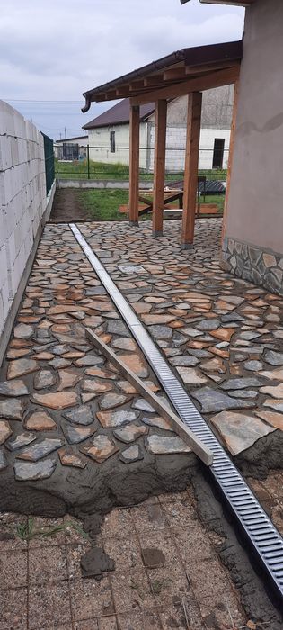 Piatră naturală de munte de Grecia montaj și transport oriunde în tara