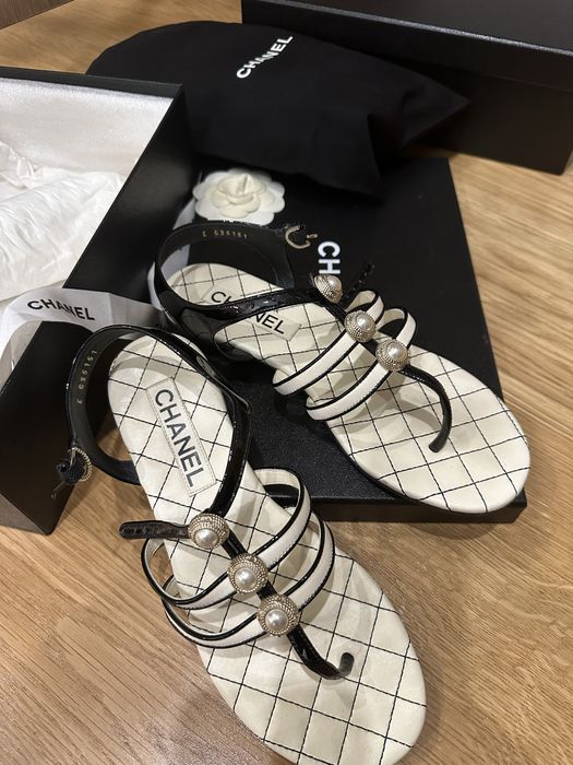 Босоножки Шанель с жемчугом 38.5