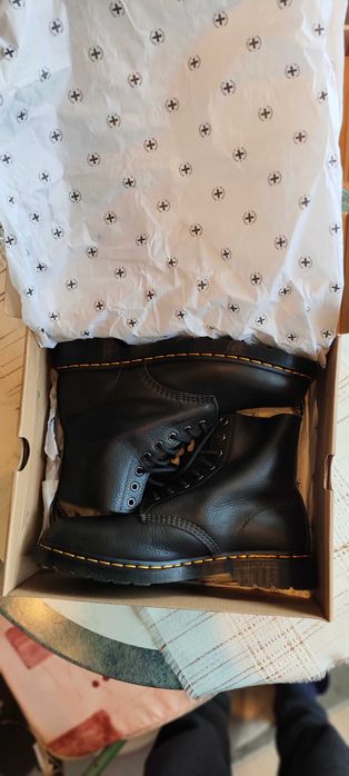 Dr.Martens 43 . Нови