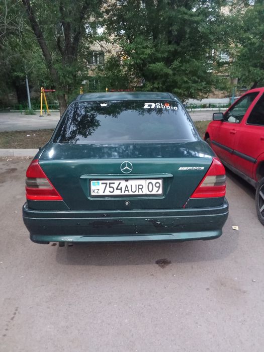 Mersedes benz c180