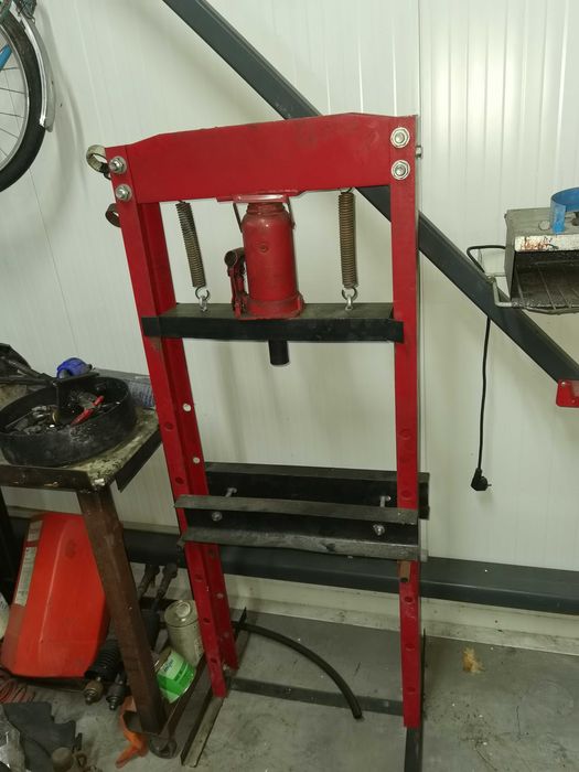 Хидравлична преса