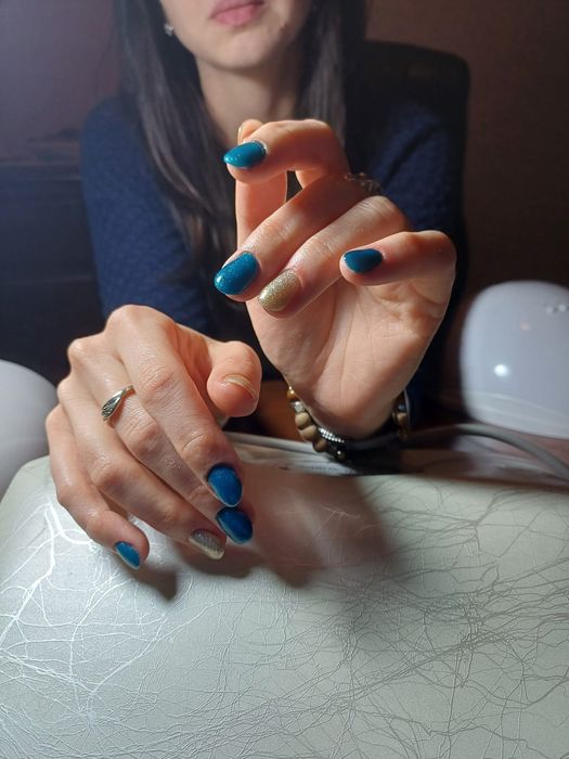 Unghii cu gel & semipermanent – Răcădău, Brașov