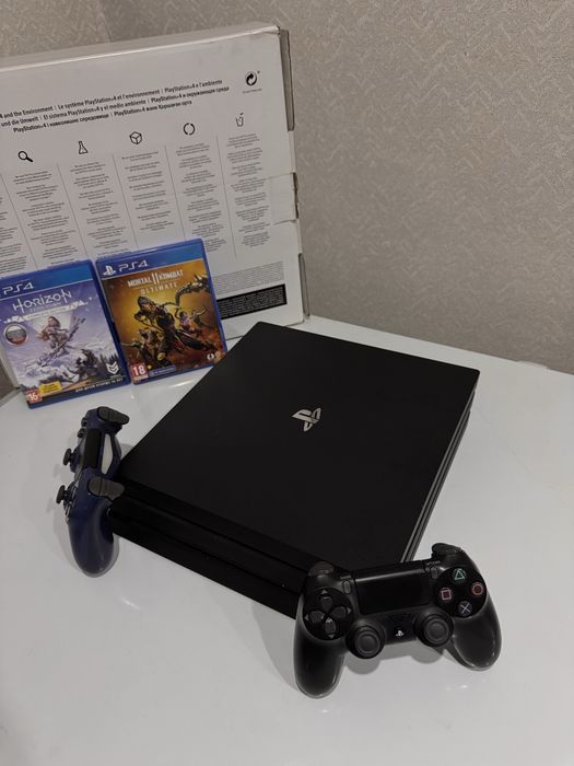 Playstation 4 Pro 1Tb | 2 геймпада | 2 диска