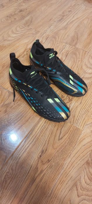 Бутсы, сороконожки