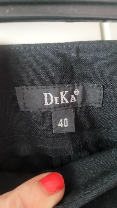 Къси панталони Dika