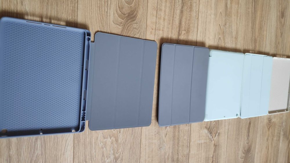 Магнитни Калъфи за iPad 9 -  10,2 - С държач за писалка