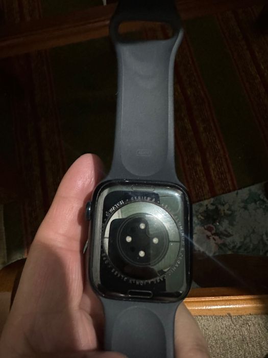 Apple Watch 8 б/у.