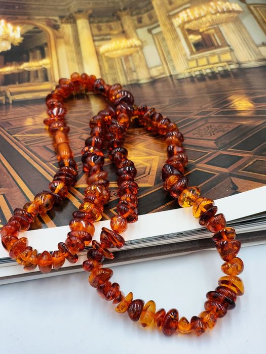 колие от руски естествен тъмен балтийски кехлибар, цвят коняк
100% нат