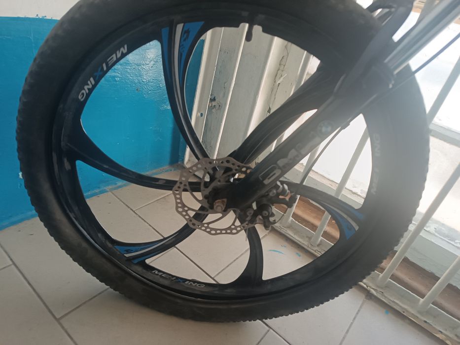 Продам велосипед на запчасти