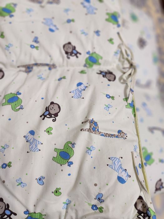 Бортик для детской кровати