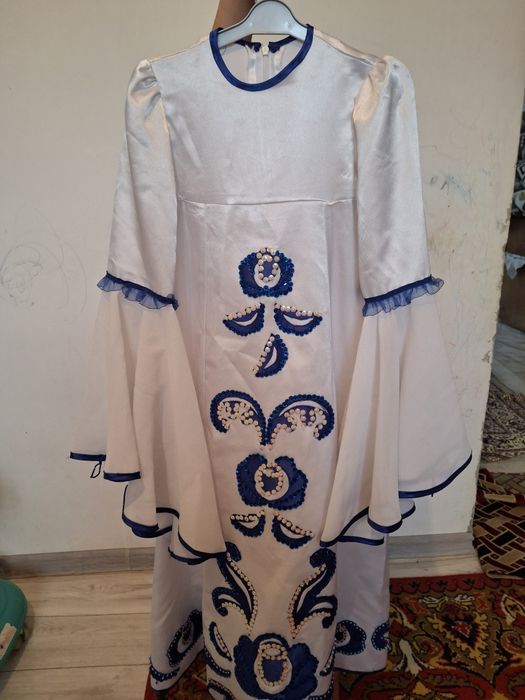 Платья детские белое