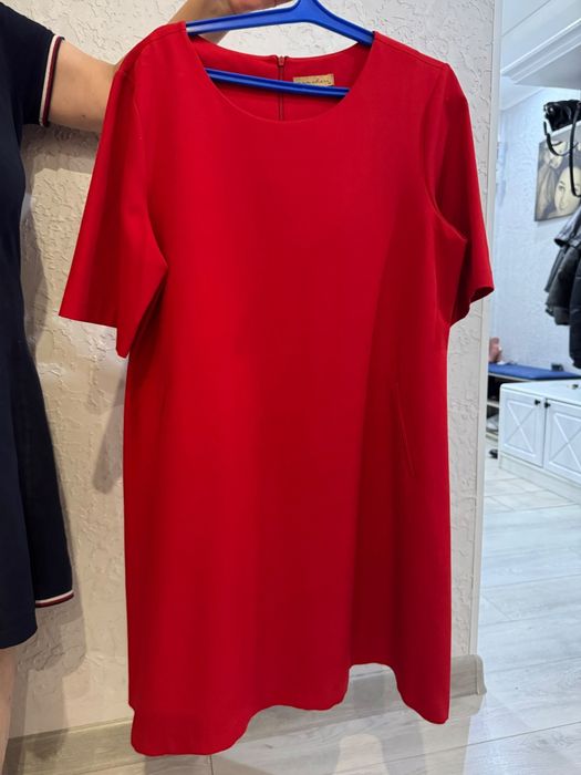 Продам платья...