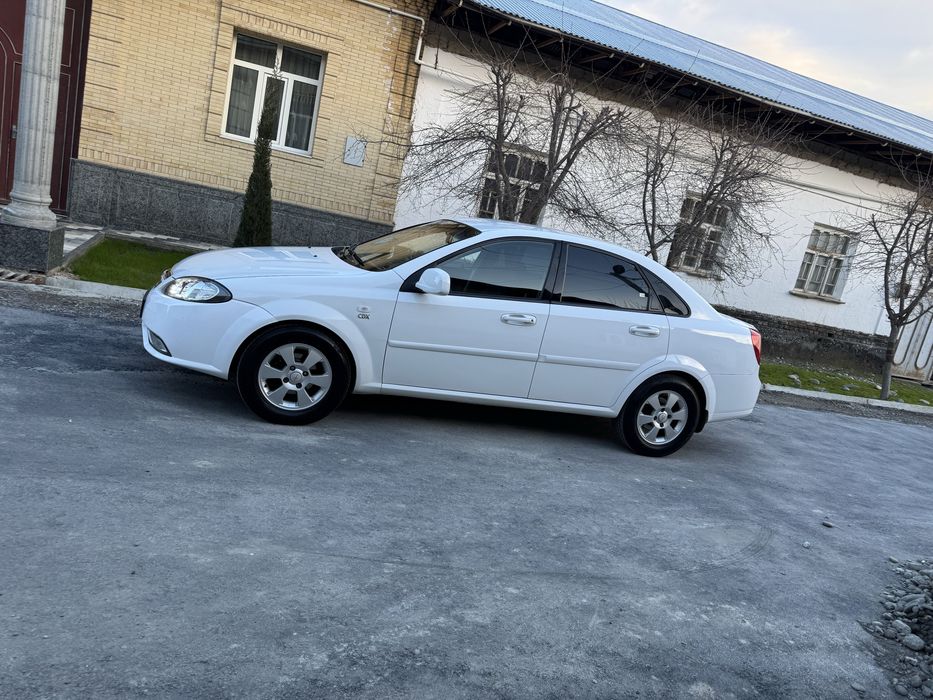 Ласеети жентра килинган