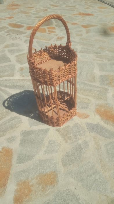 Плетени кошници .Плетена чанта-2 броя.