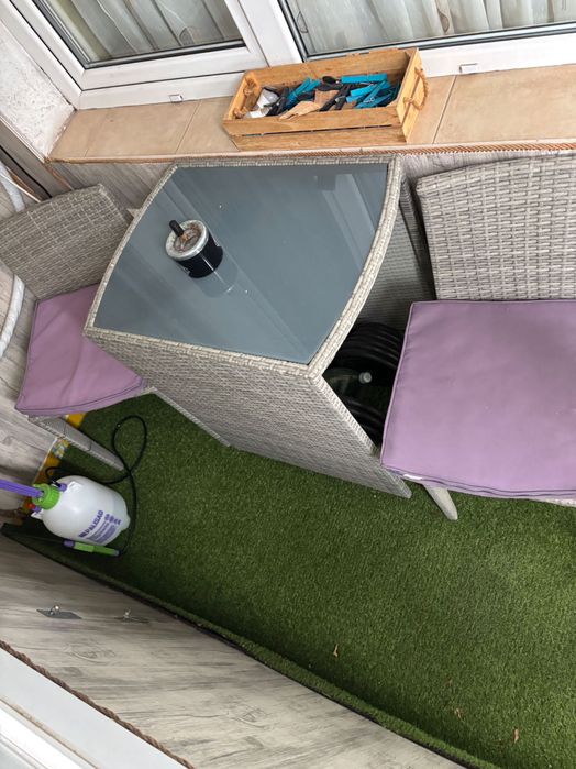 Маса за тераса или градина с два стола