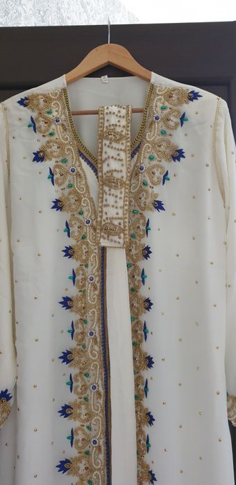 Продам новое платье АБАЙКА