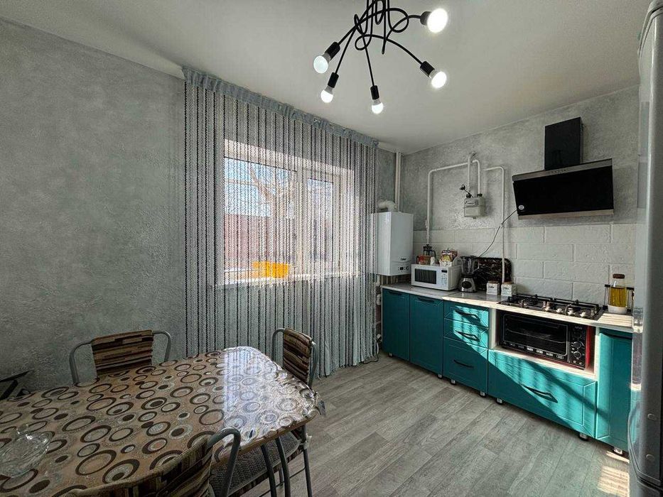 Продается новый коттедж в центре города