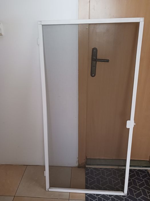 Комарници за прозорци