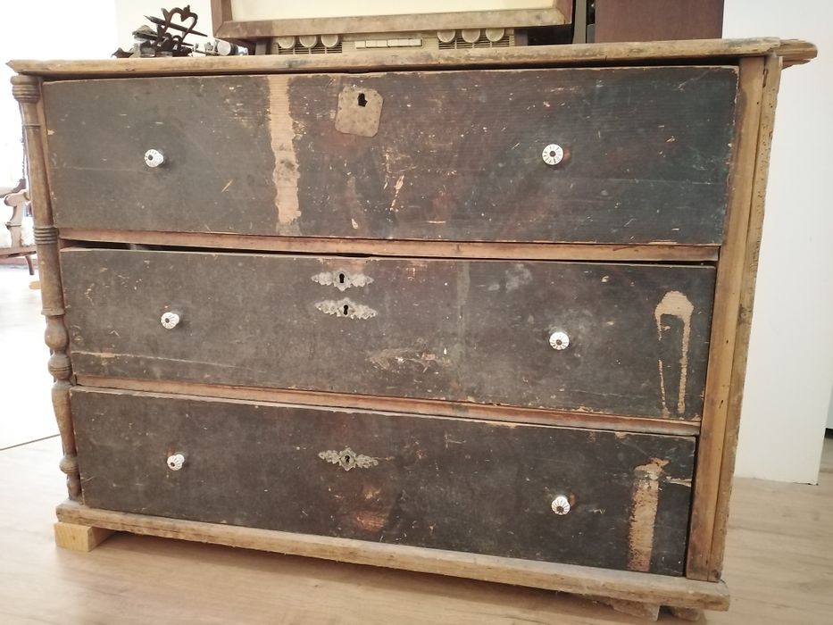 Comodă veche, mobilă lemn masiv