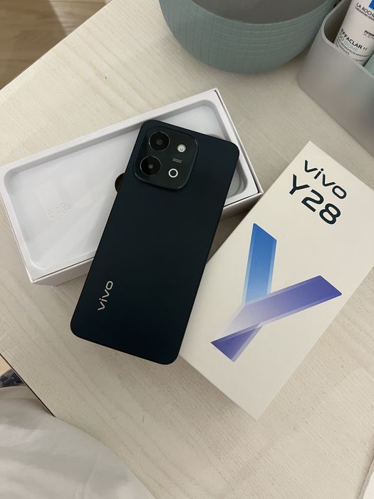 Продам телефон Vivo Y28