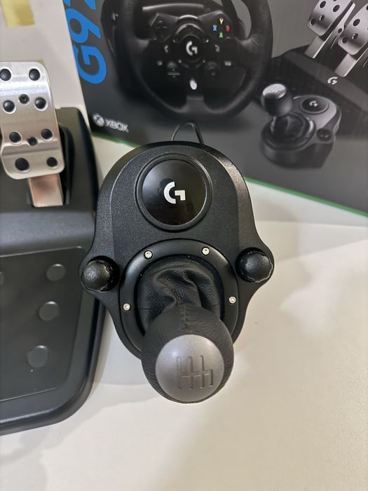 Logitech G923 PC / Xbox + shifter НОВИ