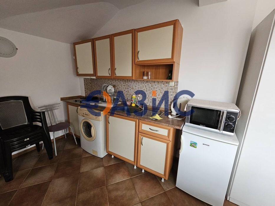 Продава се Двустаен апартамент в к.к. Слънчев бряг - 55 кв.м за 819 €/кв.м - Снимка #4