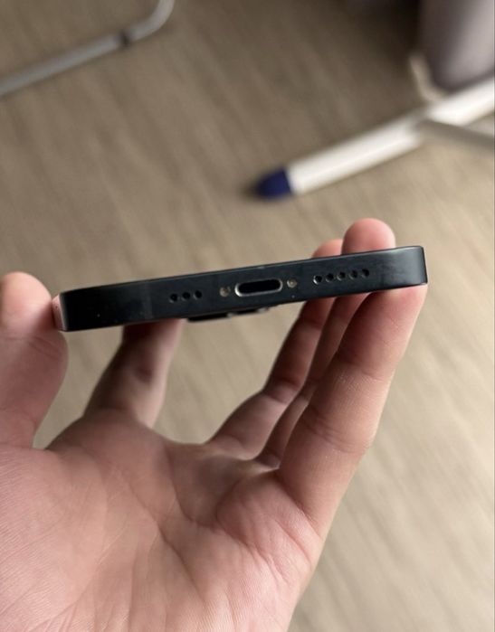 iPhone 14 black la cutie