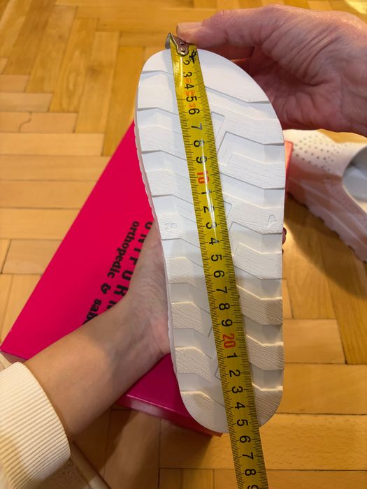 Медицински чехли/сабо Cizgi