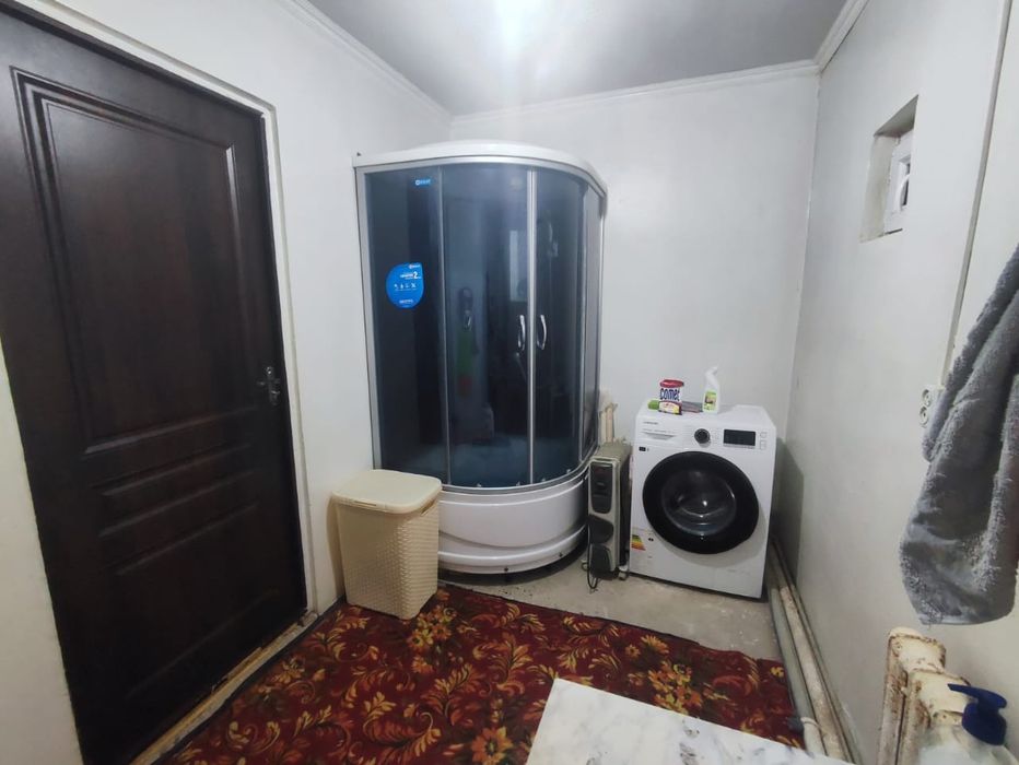 4 бөлмелі үй сатылады.