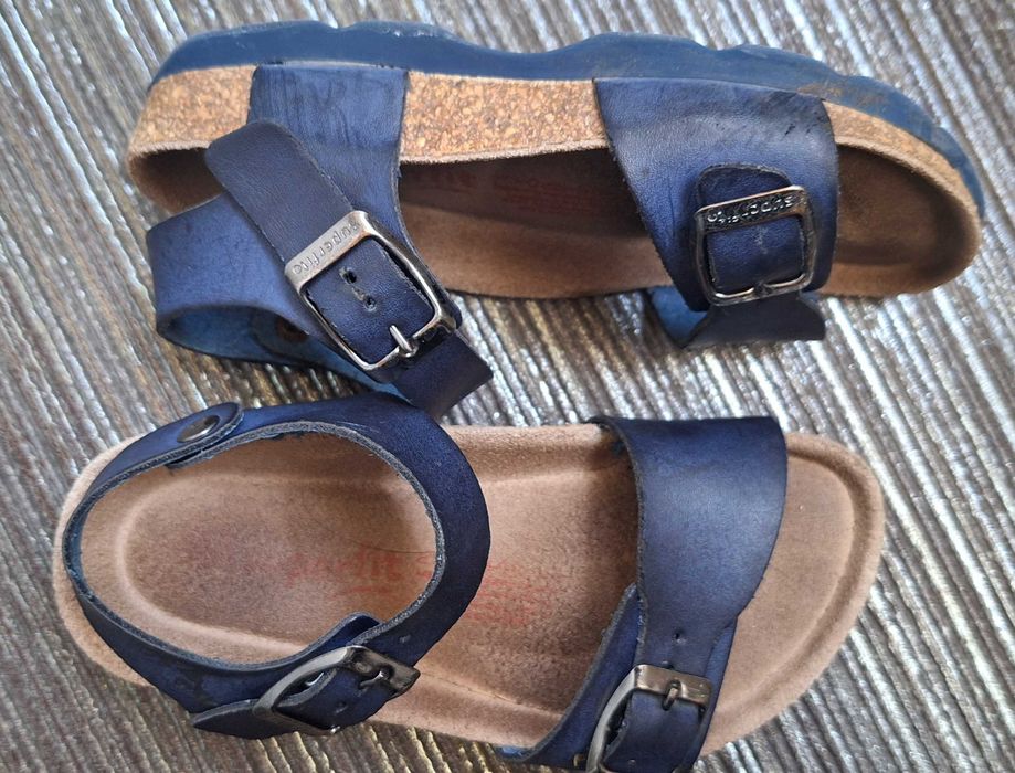 Детски ортопедични сандали.