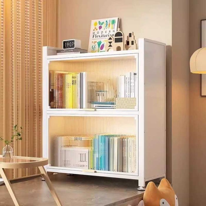 Книжный шкаф с откидной дверцей и защитой от пыли