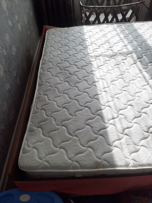 Б/у спальни и шфанер