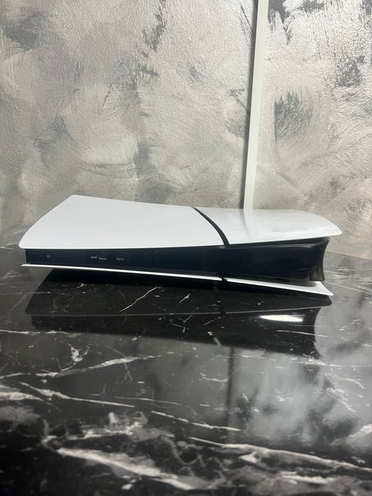 Ps5 Slim digital 825 GB ssd