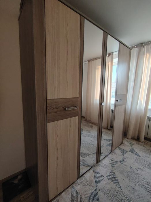 Продам шкаф хорошим состояние