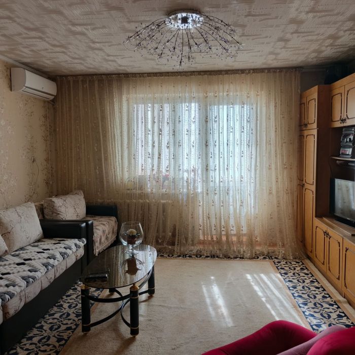 Продам 4х комнатную квартиру