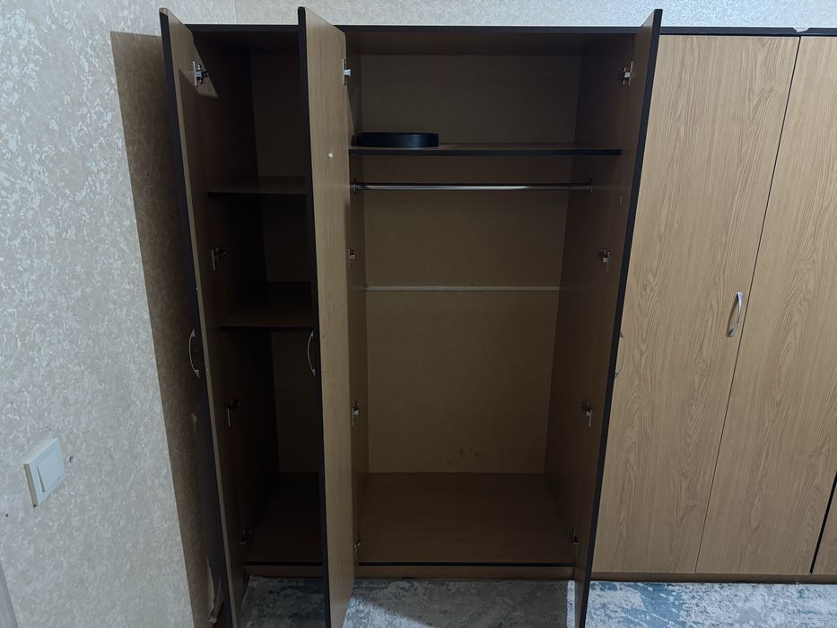 Продам кровать с шкафом